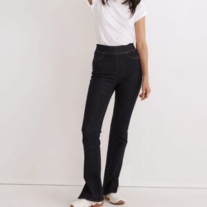 LIKE NEW Madewell Pull-On Skinny Flare Jeans in Heavenley Wash Size 27